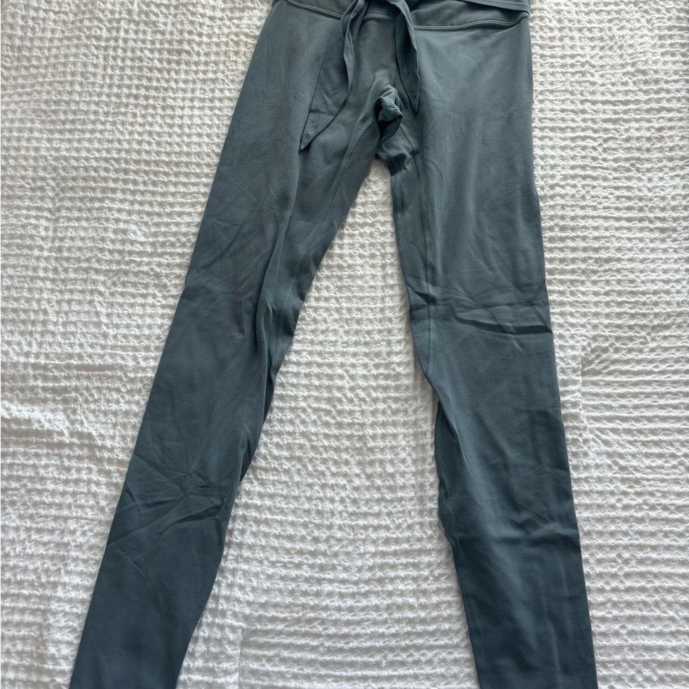 Lululemon align leggings - Picture 2 of 2